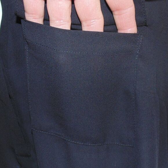 TORRID Harper Top, 3/3X, Black, Split neck, Tab Sleeves, 2 pockets - Picture 8 of 14